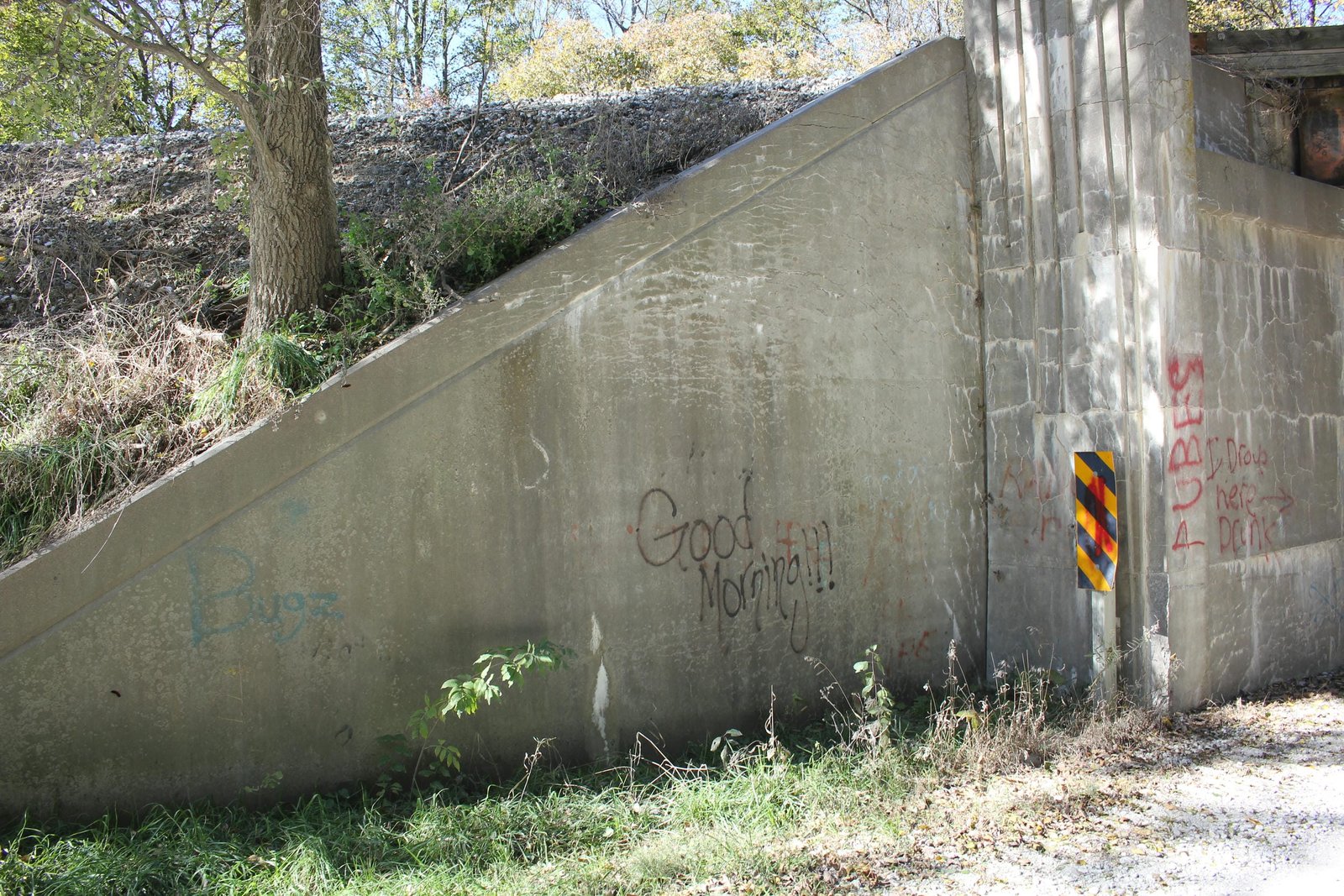 Southwest wing wall